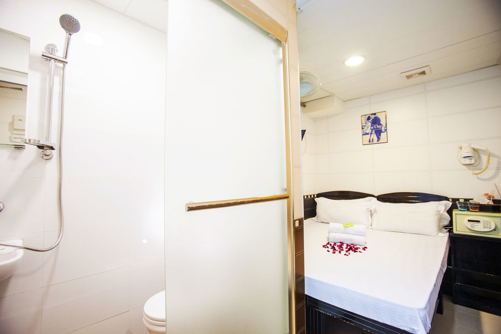 Happy Bee Hostel Гонконг Экстерьер фото
